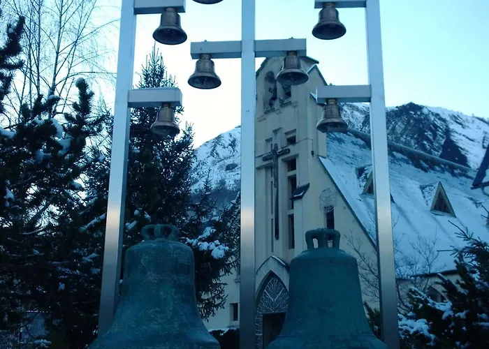 Cosy 6 Pers à Avec Piscine Couverte, Proche Pistes Et Thermes - Fr-1-296-447 *
