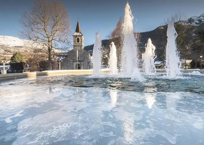 Cosy 6 Pers à Avec Piscine Couverte, Proche Pistes Et Thermes - Fr-1-296-447 * Vielle-Aure